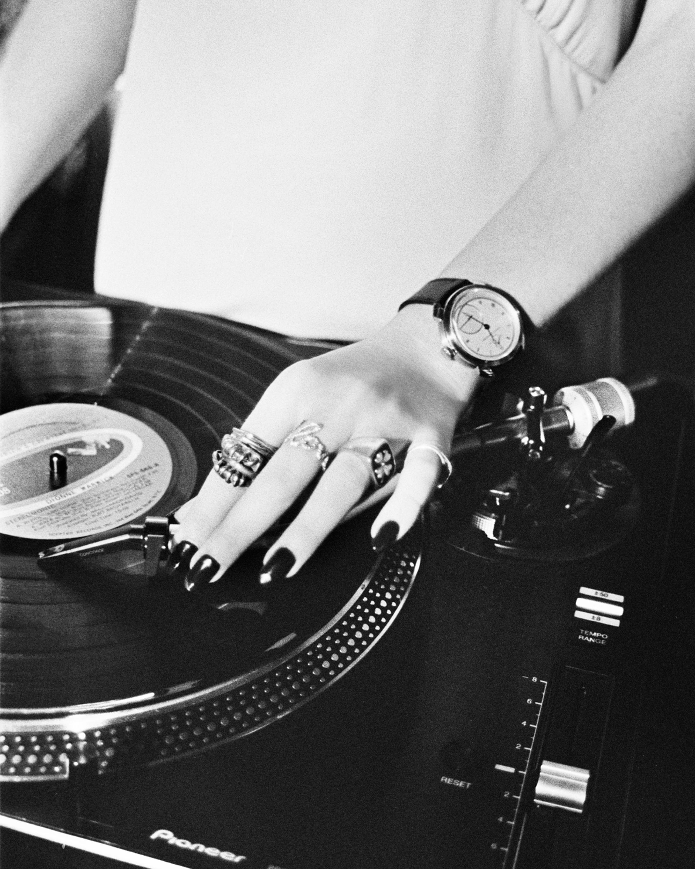 Sienna Spiro by Ellen von Unwerth